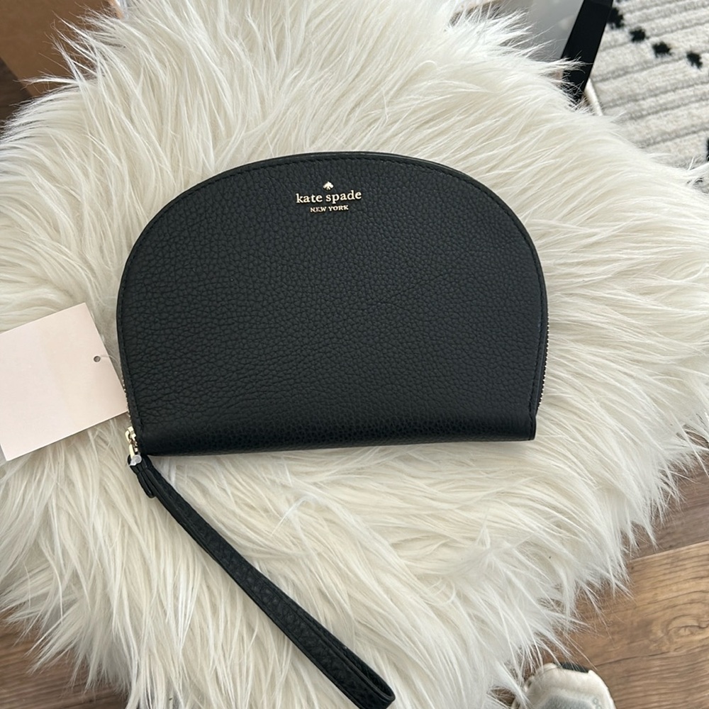 New with tags black Kate Spade beautiful wristlet